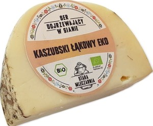 SER ŻÓŁTY ŁĄKOWY (DOJRZEWAJĄCY W SIANIE) BIO (około 0,35 kg) - STARA MLECZARNIA